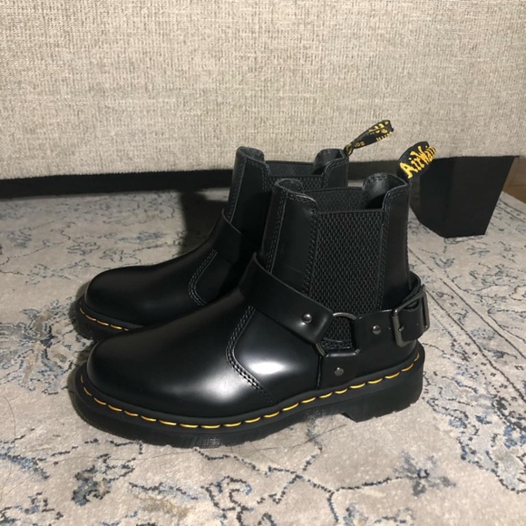 Dr. Martens Wincox Boots Black - Picture 9 of 10
